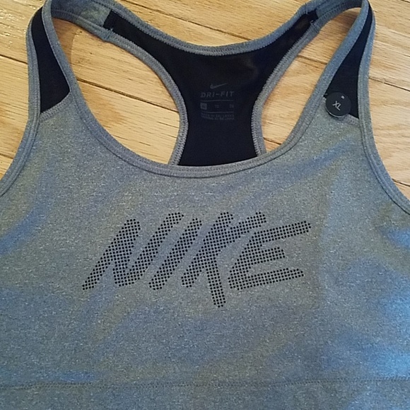 NWT Nike sports bra - Picture 2 of 7